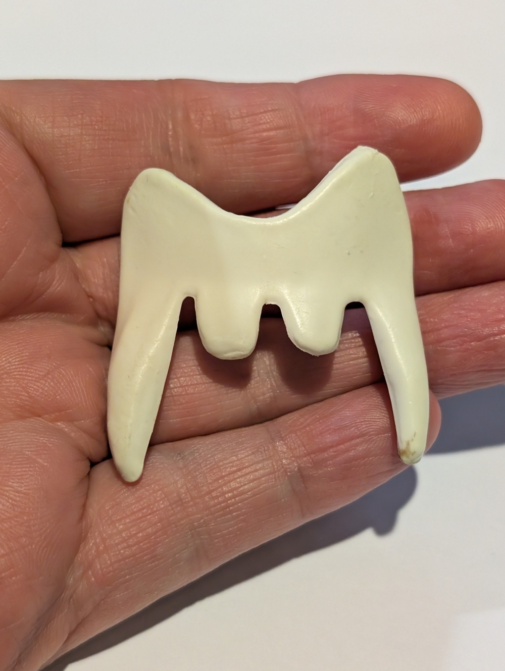 Vintage Avon The Wolf Non-tear Shampoo The Wolf Teeth Toy Promo